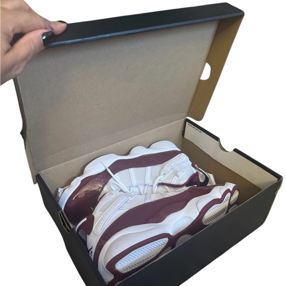 Jordan 6 Rings - Picture 6 of 9